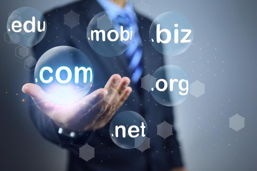 Die richtige Domain finden: Eine Herausforderung meistern